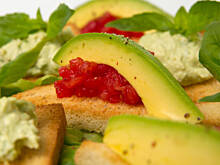 Fot. Wkn, Eleganckie grzanki z awokado