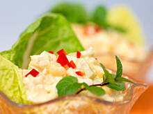 Fot. Wkn, Żółta sałatka