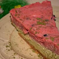 Sernik czerwono - zielony