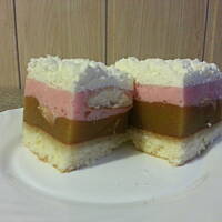 Ciasto jabłkowo, jogurtowo, śmietankowe.