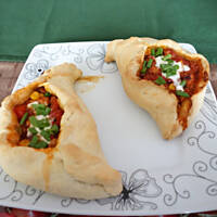 Łódeczki Tureckie z farszem z kurczaka