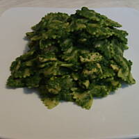 Kokardki na zielono ze szpinakiem i lazurem