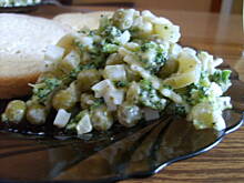 Fot. dominikia, Zielona sałatka z brokułem i spółką