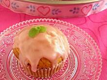 Fot. olusia23, Muffinki miodowe z konfiturą i różowym lukrem
