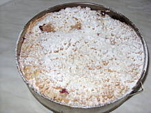 Fot. OwocowaSałateczka, Ciasto drożdżowe z twarożkiem, truskawkami i kruszonką