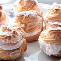 Ptysie z wiśniową pianką