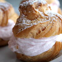 Ptysie z wiśniową pianką