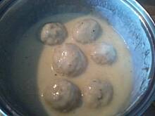 Fot. pwyso, pulpety w białym sosie