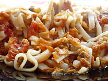 Fot. jacqueline, tuńczyk w warzywnym sosie