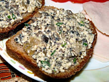 Fot. Anna Z, Pasta pieczarkowa z jajkami