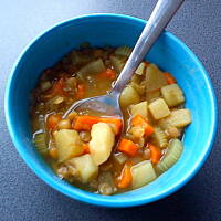 Zupa z soczewicą i selerem naciowym