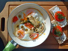 Fot. małpiatka, Jajka zapiekane z bakłażanem i pomidorami