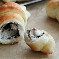 Rogaliki z czekoladą