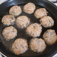 kotleciki z kaszą i warzywami