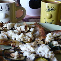 Serowa tarta z cukinią i serem feta