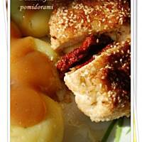 Drobiowa roladka z suszonymi pomidorami