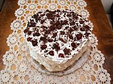 Fot. kromselka, tort bezowy