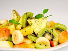 Fot. Wkn, Sałatka owocowa egzotyczna