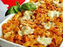 Fot. Mloda, Zapiekanka pomidorowa z kurczakiem i fetą