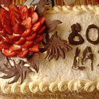 Tort czekoladowo-śmietankowy  na 80-te urodziny Mamy