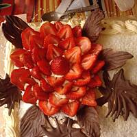 Tort czekoladowo-śmietankowy  na 80-te urodziny Mamy