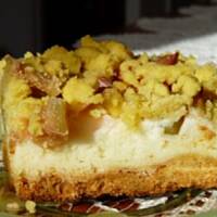 Ciasto z rabarbarem i budyniową pianką