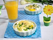 Fot. MIENTA, Jajka zapiekane z dwoma serami