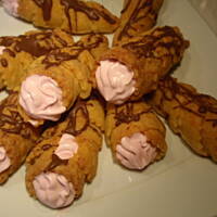 Rurki z rózową smietaną