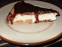 Fot. OwocowaSałateczka, Sernik z polewą czekoladową i powidłami śliwkowymi