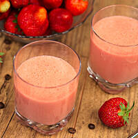 TrusKawa - koktajl truskawkowo kawowy śniadaniowy