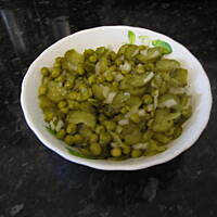 Salatka ogorki konserwowe z groszkiem do obiadu