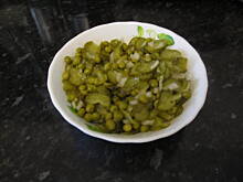 Fot. myszamycha, Salatka ogorki konserwowe z groszkiem do obiadu
