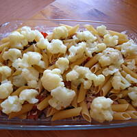 Zapiekanka makaronowa z dodatkami :)