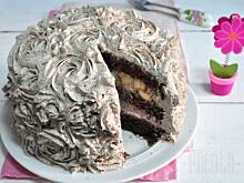 Fot. MIENTA, Tort wiśniowo-bananowy