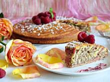 Fot. MIENTA, Malinowo-kokosowa zebra