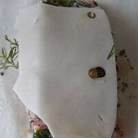 Łosoś koperkowo-cytrynowy w cieście francuskim