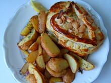 Fot. herbatka, Łosoś koperkowo-cytrynowy w cieście francuskim