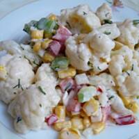 Sałatka z kalafiorem i papryką