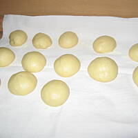 kluchy na parze truskawkami