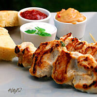 Szaszłyk z piersi kurczaka w mleczku kokosowym