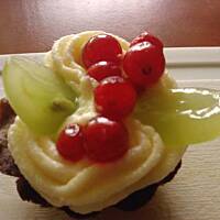 Babeczki z kremem i owocami {Pani Oli }