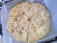 Fot. jubiler777, chlebek z serem kozim
