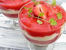 Fot. olusia23, Deser budyniowo-jogurtowy z truskawkami