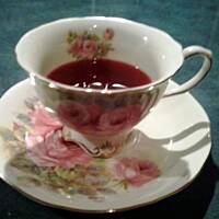 Sok z płatków róży