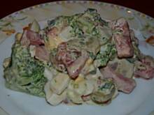 Fot. Anna Z, Sałatka brokułowa z pomidorami