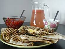 Fot. Babeczka_piecze, Quesadillas z serem i wołowiną z dodatkiem pomidorowej salsy