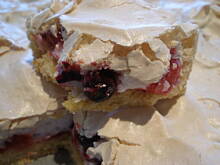 Fot. bing_translator, Currant cake that ends too soon