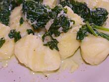 Fot. sebek, Gnocchi z ricottą i sosem szpinakowym