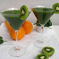 Koktajl ze szpinakiem i kiwi