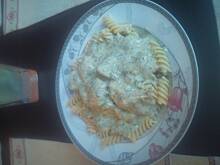 Fot. truebowitch, Świderki z kurczakiem w sosie koperkowo -śmietanowym